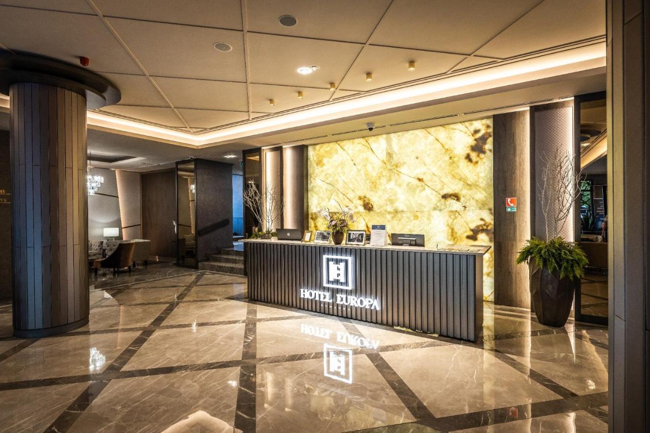 Hotel Europa Komárno Buitenkant foto
